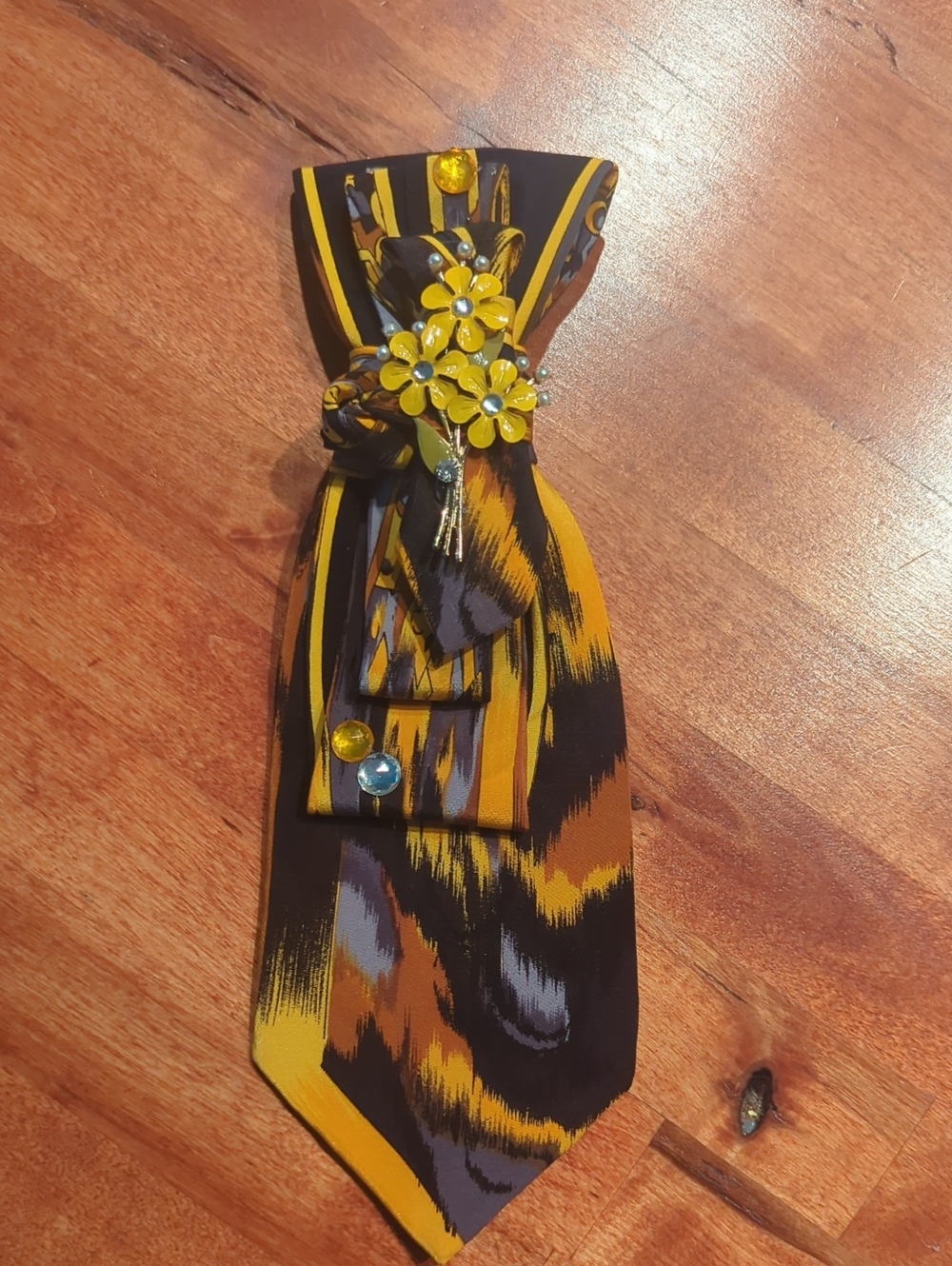 Yellow Floral Accent Women’s Scarf Brooch Tie